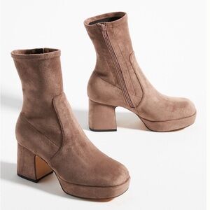 Elegant Brown Suede Heeled Boots